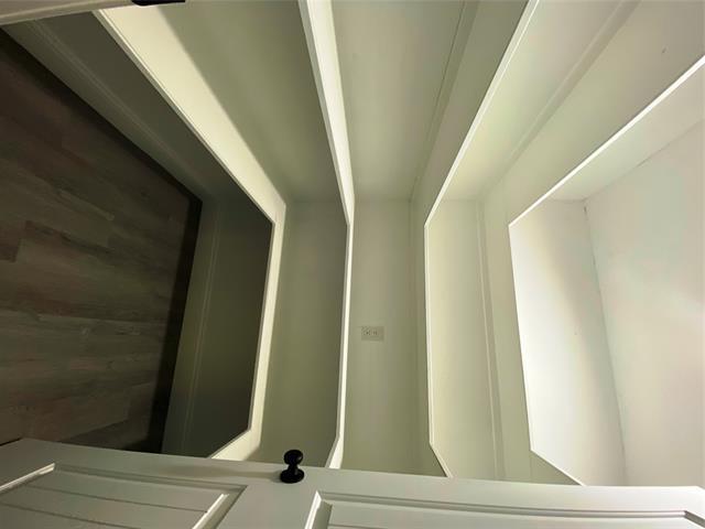 Foto del edificio - 323 E Grand Ave