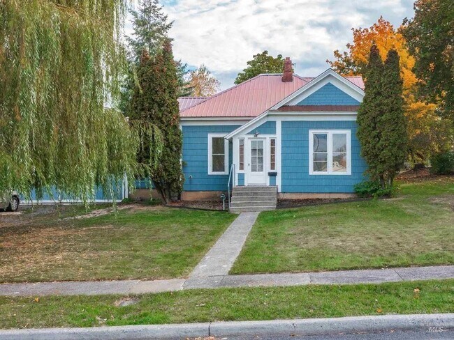 Foto del edificio - 316 W North 4th St