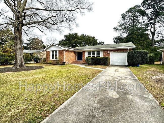 Foto del edificio - 32 Heathwood Dr