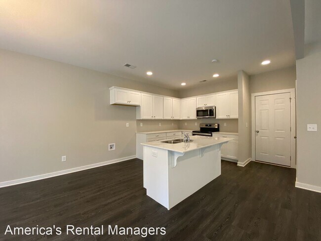Foto del edificio - 4 br, 2.5 bath House - 7945 St. James Drive