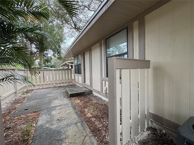 Building Photo - 359 Chaucer Ct