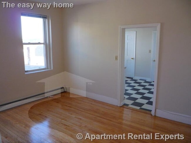 Building Photo - 280 Brookline St