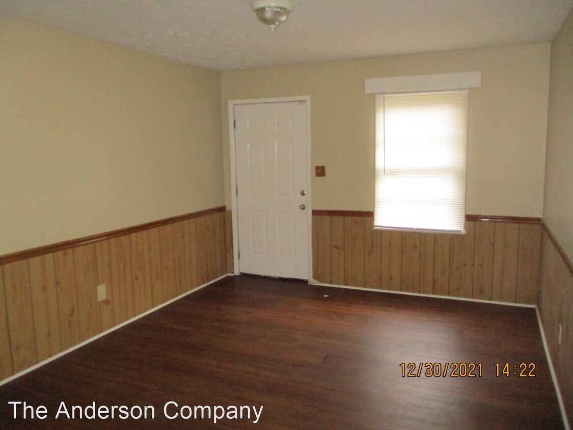 Building Photo - 3 br, 1 bath House - 301 Sunset Ln.