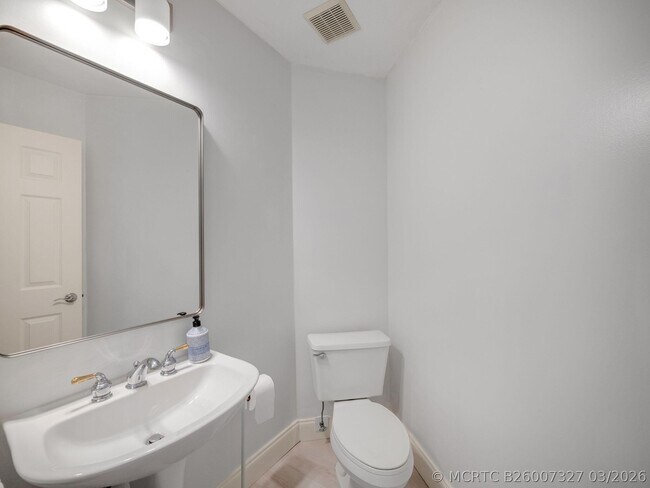 Foto del edificio - 143 Sunset Bay Dr