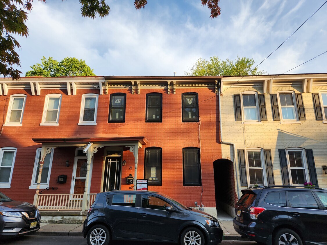 21 Swan St, Lambertville, NJ 08530 House Rental in Lambertville, NJ