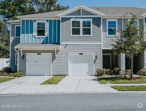 Building Photo - 7371 Palm Hills Dr