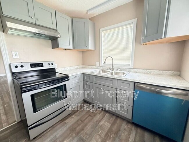 Foto del edificio - 1600 Holbrook Ave