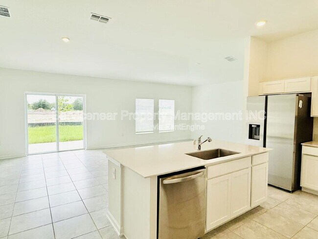 Foto del edificio - 972 Harold Pass