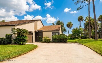 Building Photo - 7841 Baymeadows Cir W