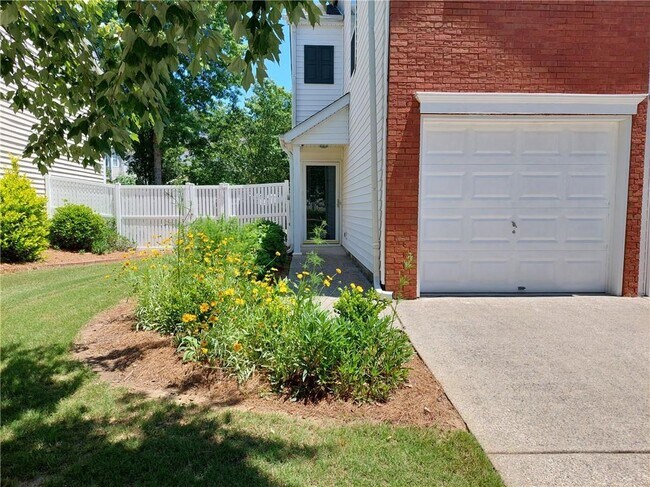 Foto del edificio - 13361 Harpley Ct