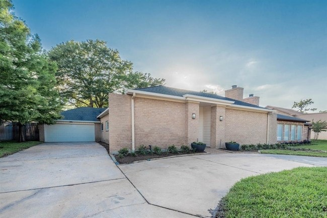 Building Photo - 1010 Glacier Hill Dr