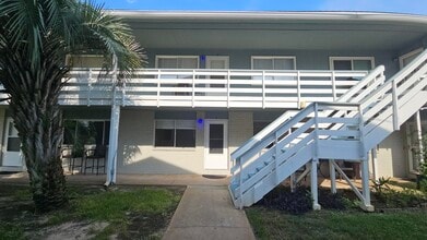 Building Photo - 726 Eglin Pkwy