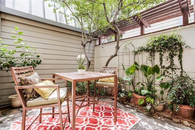 Building Photo - 3949 Buena Vista St