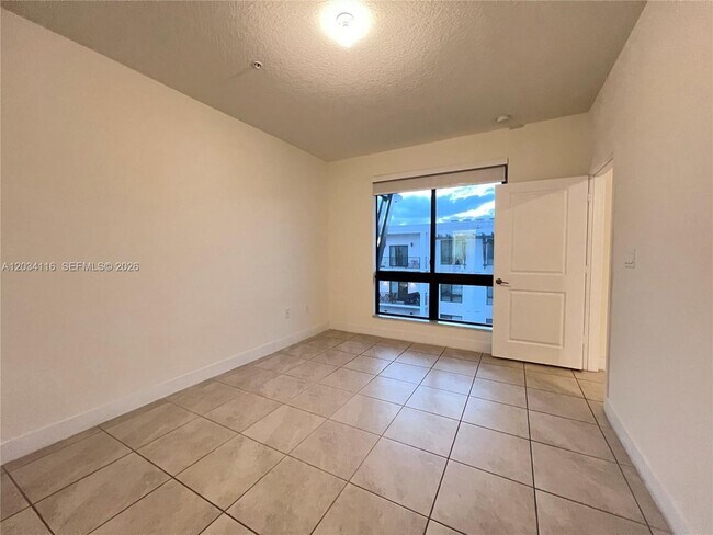 Foto del edificio - 8265 NW 41st St