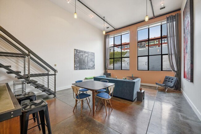 Building Photo - 1 Clarence Pl