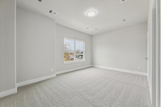 Building Photo - 6838 Westover St