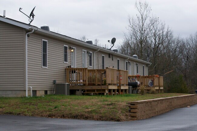 Building Photo - 322 N Ferne Clyffe Rd
