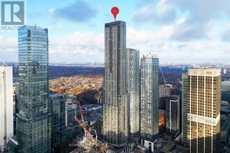 Building Photo - 11 Yorkville Ave