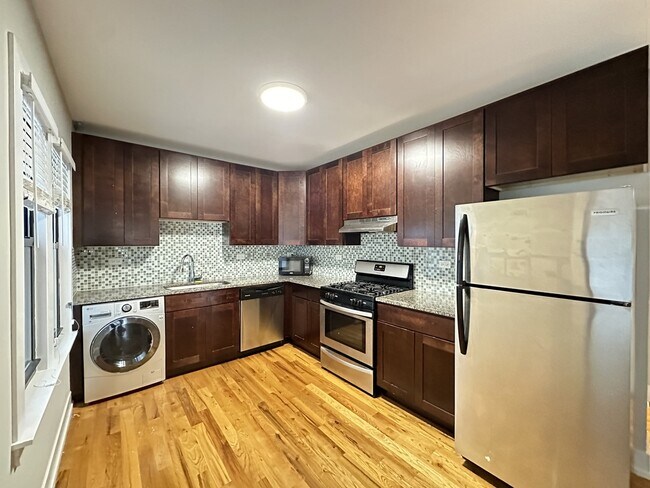 Foto del edificio - 814 Elm St