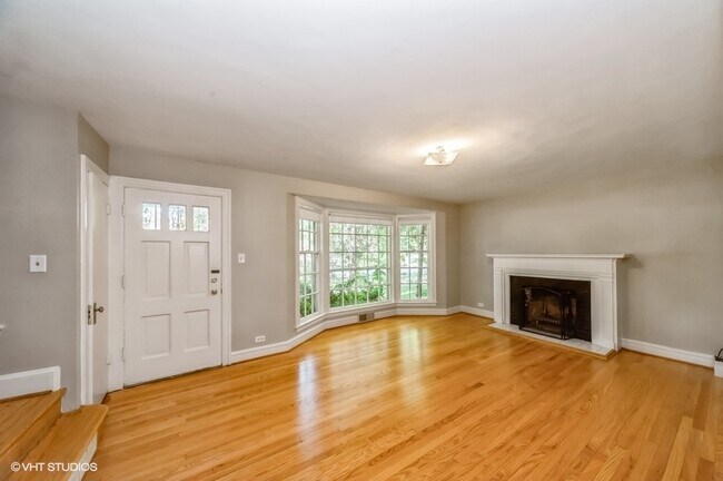 Foto del edificio - 7113 N Ionia Ave