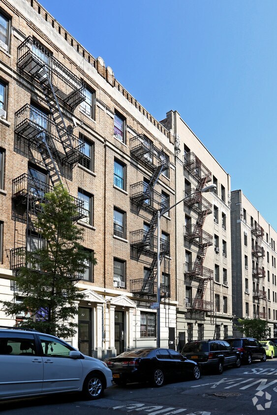 Building Photo - 15-17 Arden St