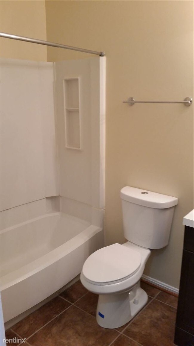 Building Photo - 3 br, 2.5 bath House - 224 Westdale Dr