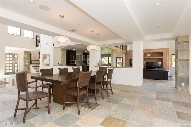 Building Photo - 7 br, 8 bath House - 160 S Belleza Ln