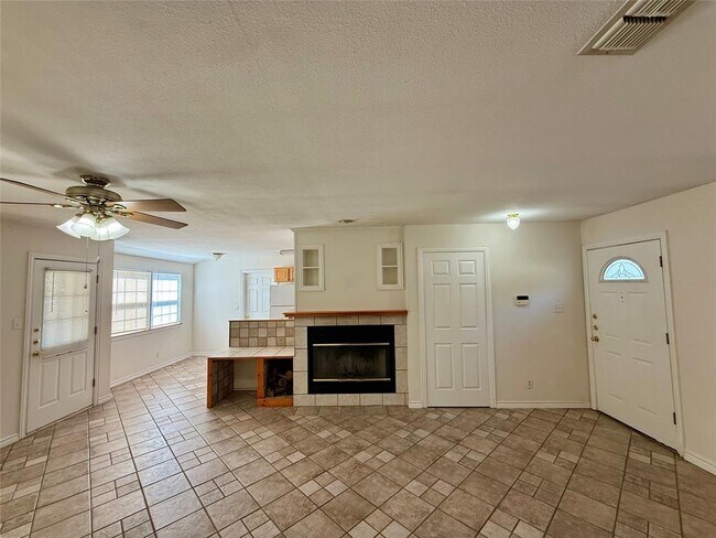 Foto del edificio - 1506 Big Meadow Dr