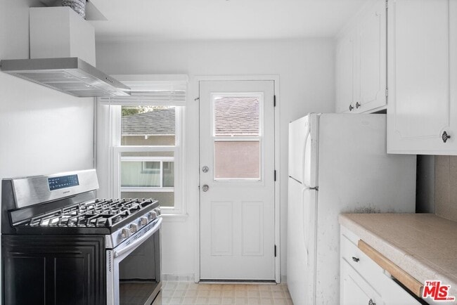 Building Photo - 3493 Meier St