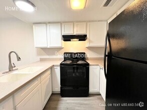 Building Photo - 4959 S Park Ave