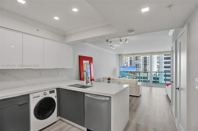Foto del edificio - 2501 S Ocean Dr