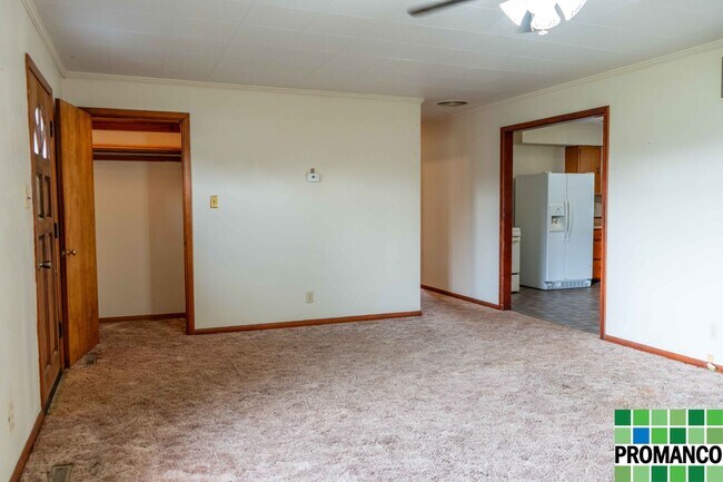 Building Photo - Cozy 1-Story Home