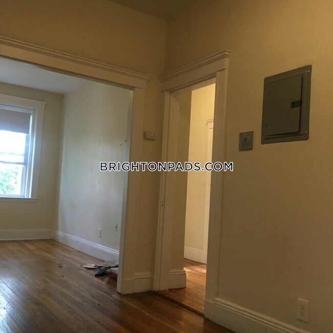 Building Photo - 9 Egremont St