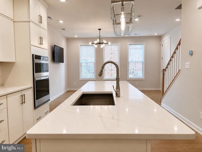 Building Photo - 7556 Sawyer Farm Wy