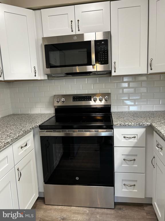 Foto principal - 480 E Main St