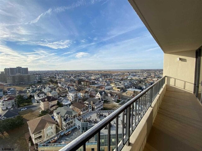 Building Photo - 3851 Boardwalk