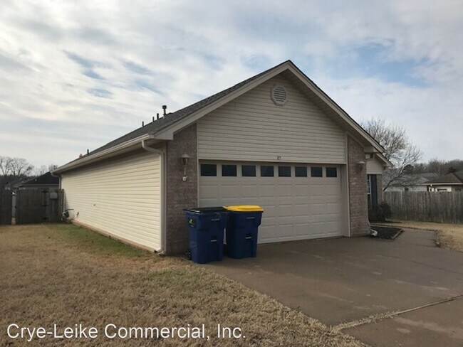 Building Photo - 3 br, 2 bath House - 27 Lilac Lane