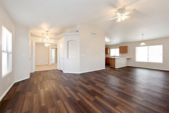 Building Photo - 11322 W Eden McKenzie Dr