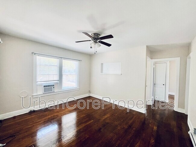 Foto del edificio - 235 7th Ave N