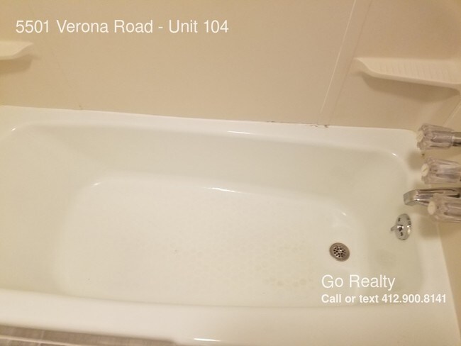 Foto del edificio - 5501 Verona Rd