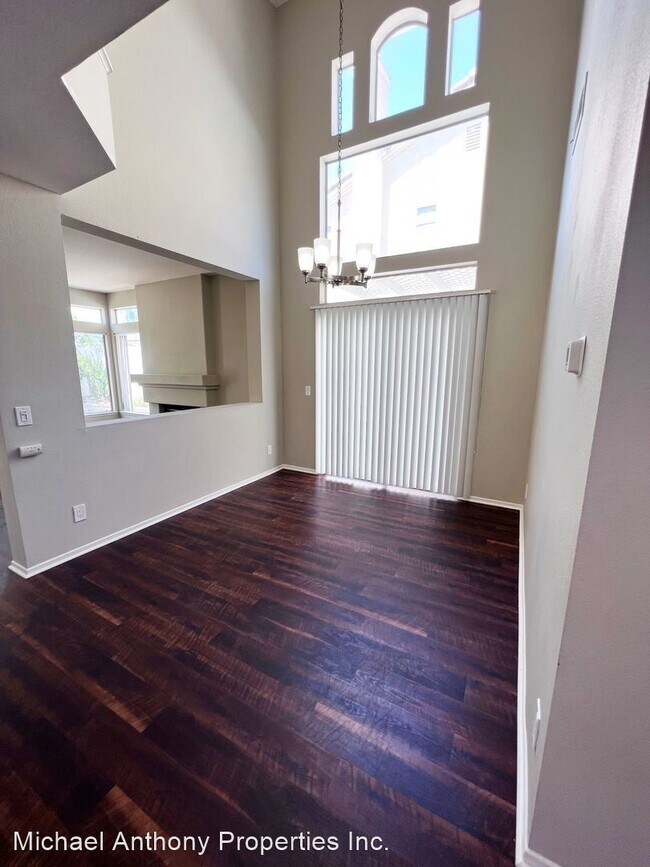 Foto del edificio - 4 br, 3 bath House - 5359 Camino Playa Malaga