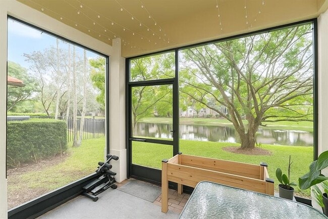 Foto del edificio - 5780 NW 120th Ave