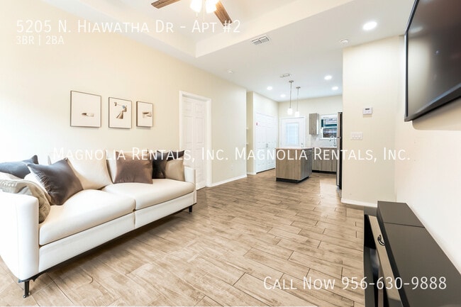 Building Photo - 1st Month Free with 13 Month Lease-3 Bedro...