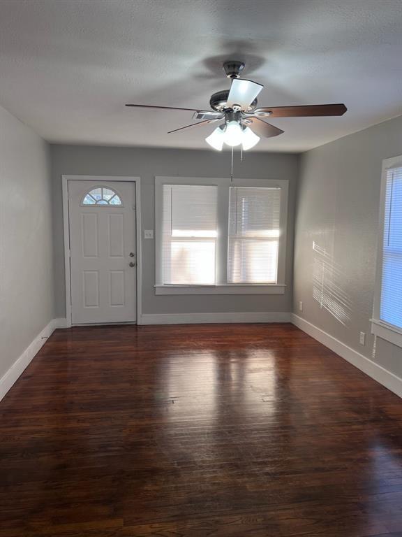 Building Photo - 1634 Fm 2518
