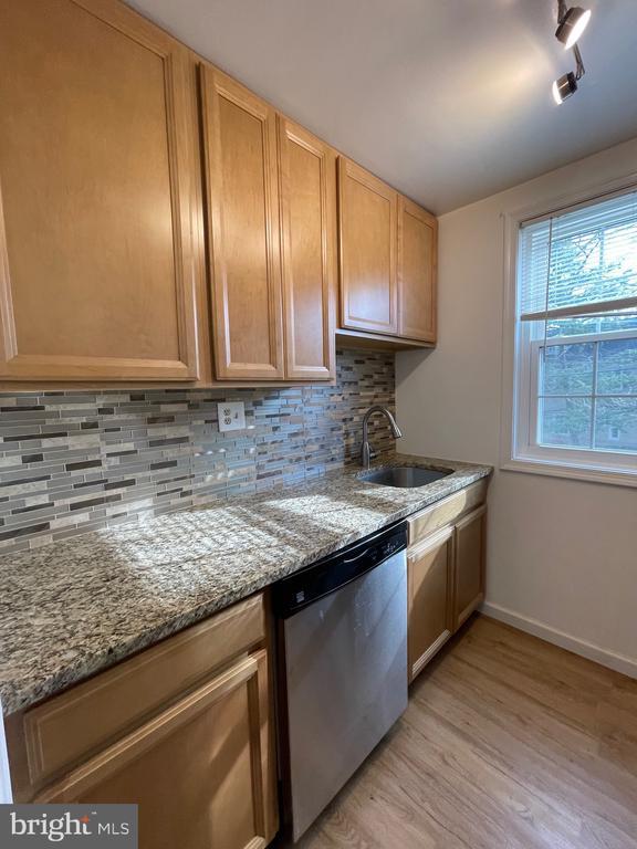 Building Photo - 4318 N Pershing Dr