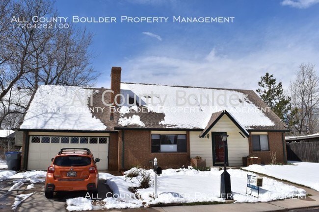 Building Photo - 1215 Vail Ln