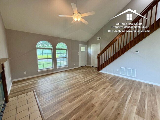 Foto del edificio - 2717 Mayflower Dr