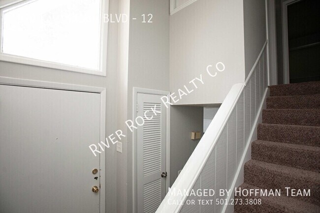 Foto del edificio - 1920 Kavanaugh Blvd