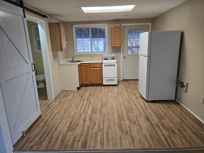 Foto del edificio - 527 Waverly St