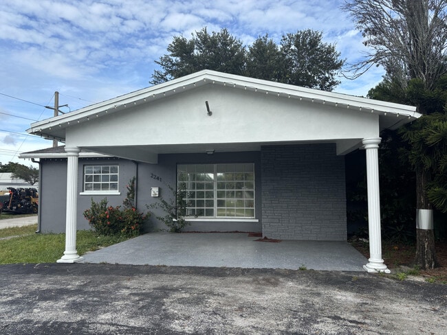 Building Photo - 2241 N 56th Ave